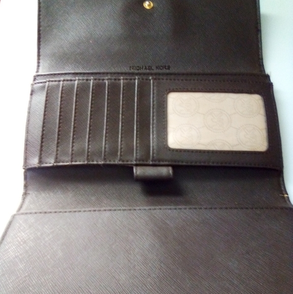 Michael Kors Brown Jet Set Wallet and Purse - Picture 4 of 12